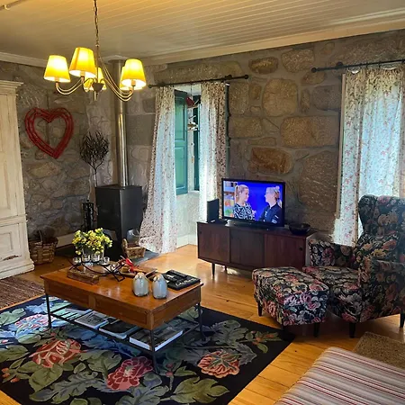 Semesterbostad Casa Da Costinha Cinfães