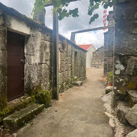 Casa Da Costinha * Cinfães